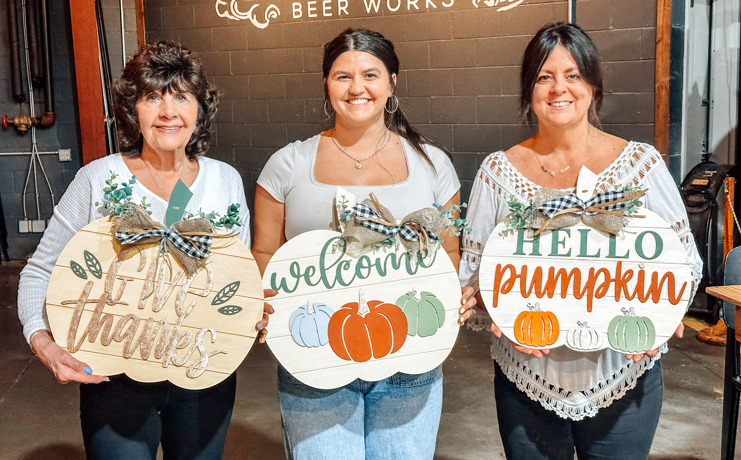 Shiplap Pumpkin OR 18" Door Hanger KIT